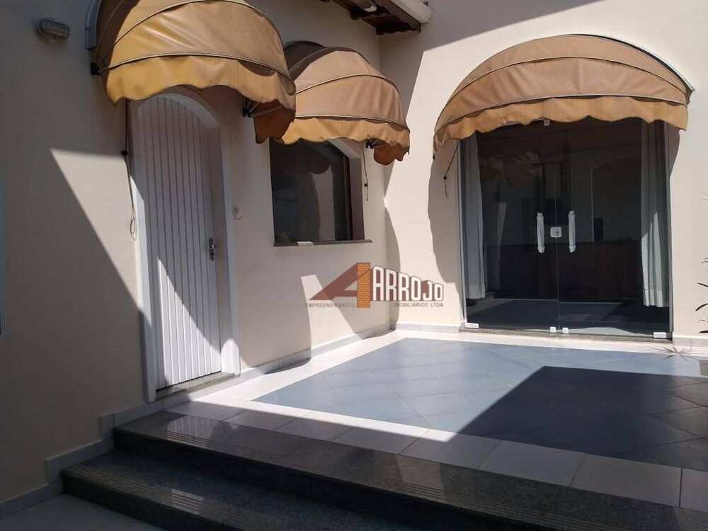 Casa, 3 quartos, 227 m² - Foto 9