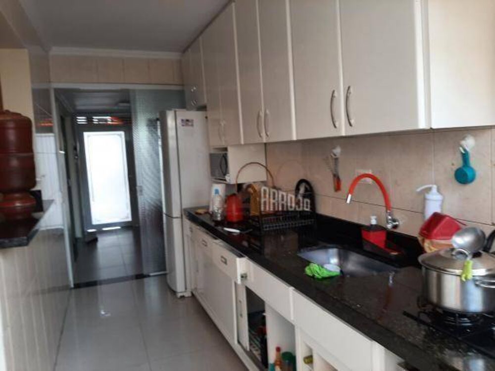 Casa, 3 quartos, 231 m² - Foto 1