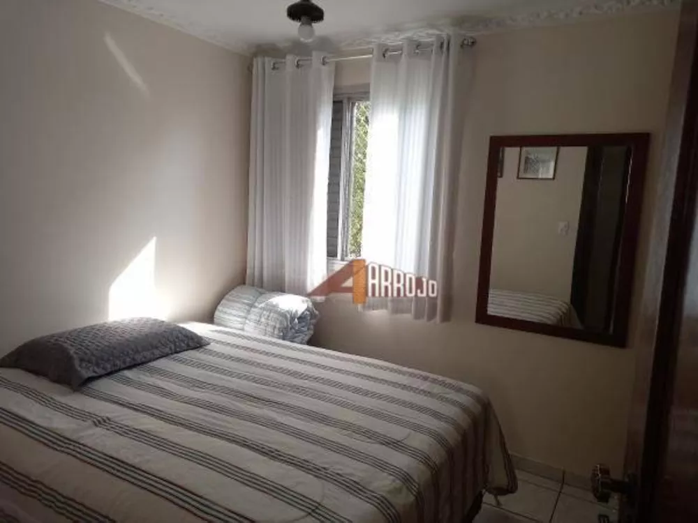 Apartamento à venda com 3 quartos, 70m² - Foto 3