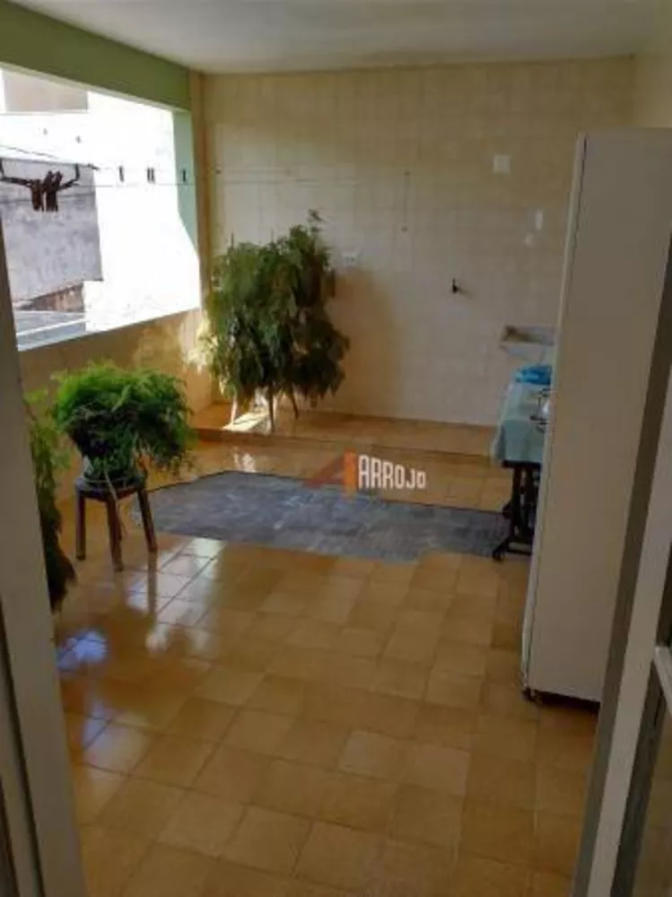 Sobrado à venda com 4 quartos, 470m² - Foto 4