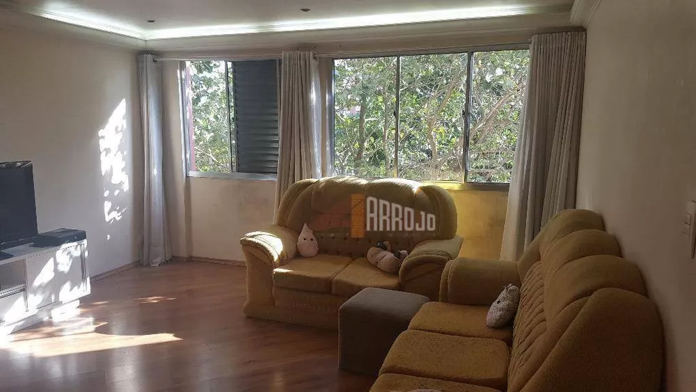 Apartamento à venda com 2 quartos, 67m² - Foto 1