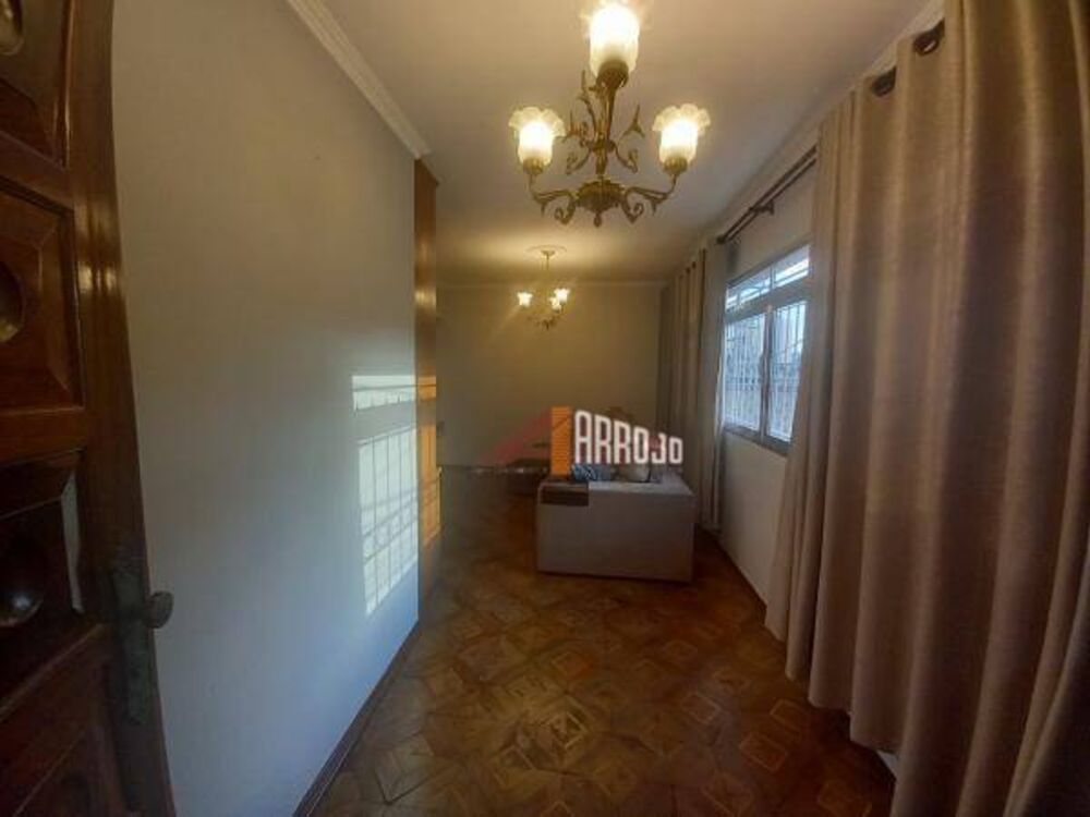 Casa à venda com 3 quartos, 118m² - Foto 2