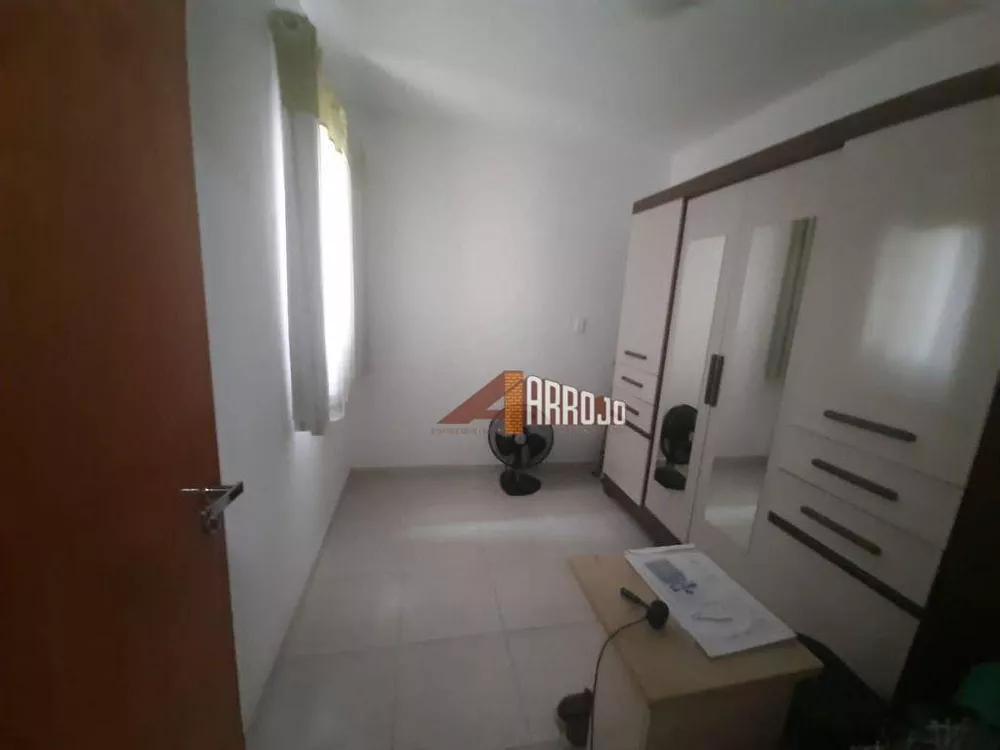 Apartamento à venda com 2 quartos, 38m² - Foto 3