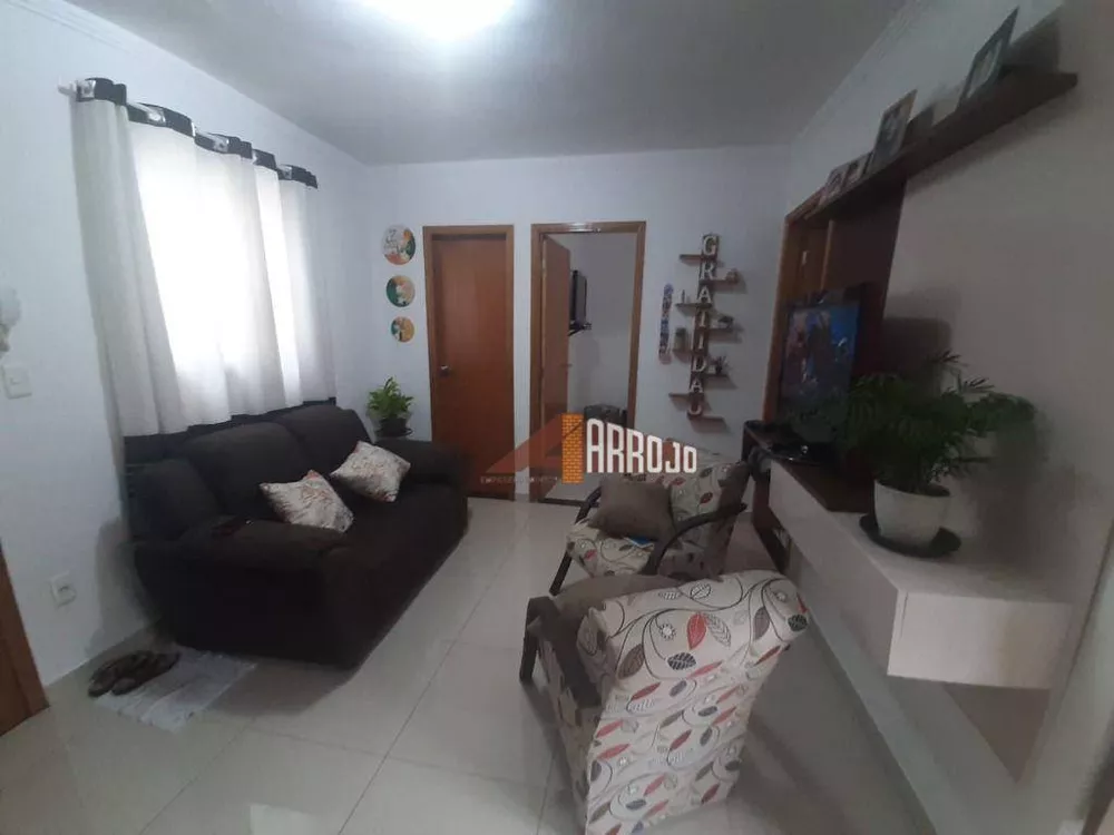 Apartamento à venda com 2 quartos, 38m² - Foto 1