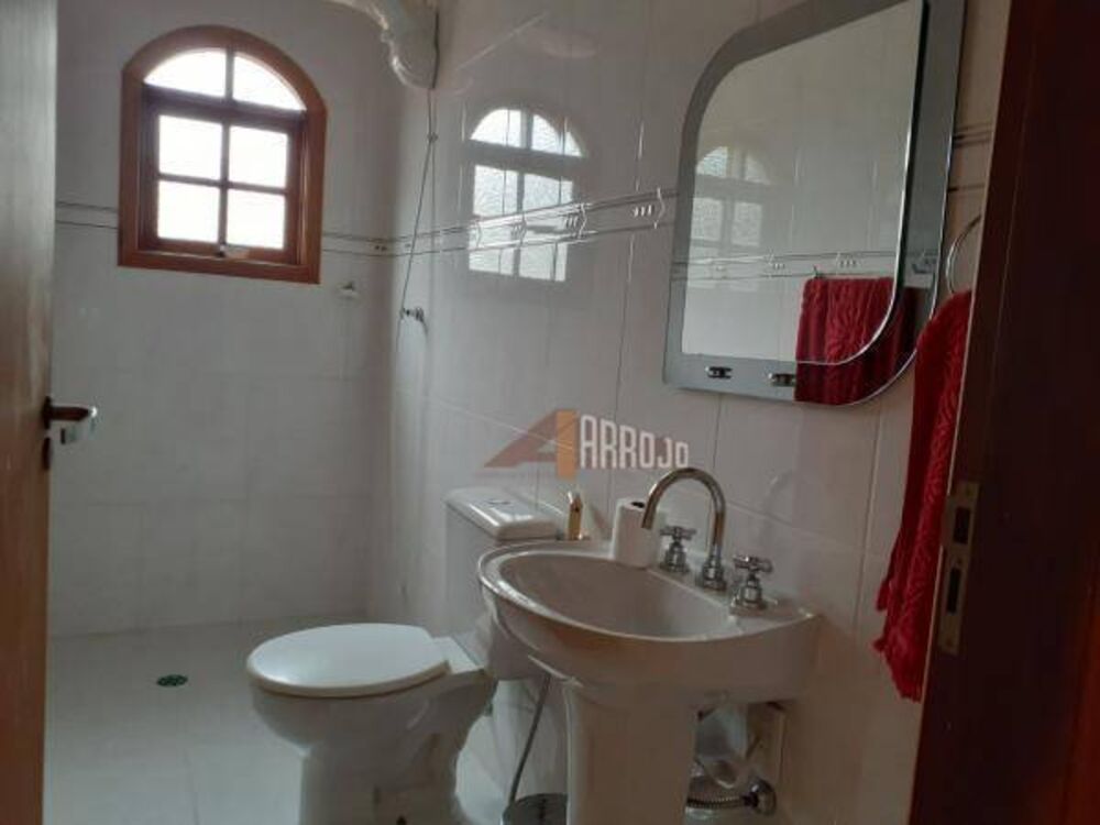 Sobrado, 3 quartos, 200 m² - Foto 1