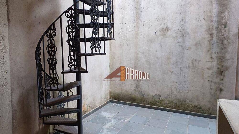 Sobrado, 3 quartos, 220 m² - Foto 2