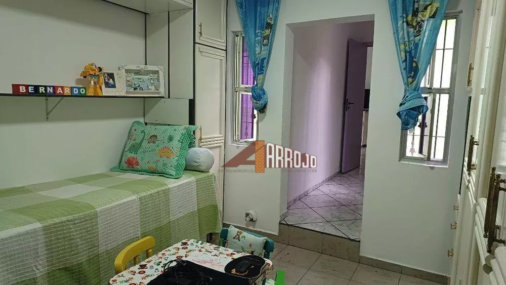 Sobrado à venda com 3 quartos, 98m² - Foto 4