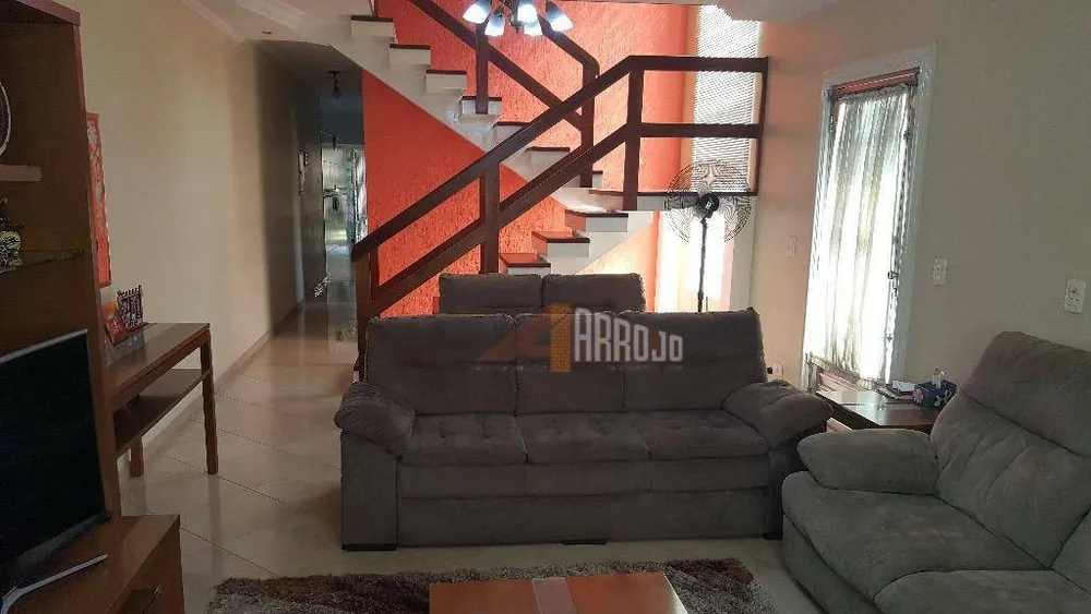 Sobrado, 4 quartos, 176 m² - Foto 1
