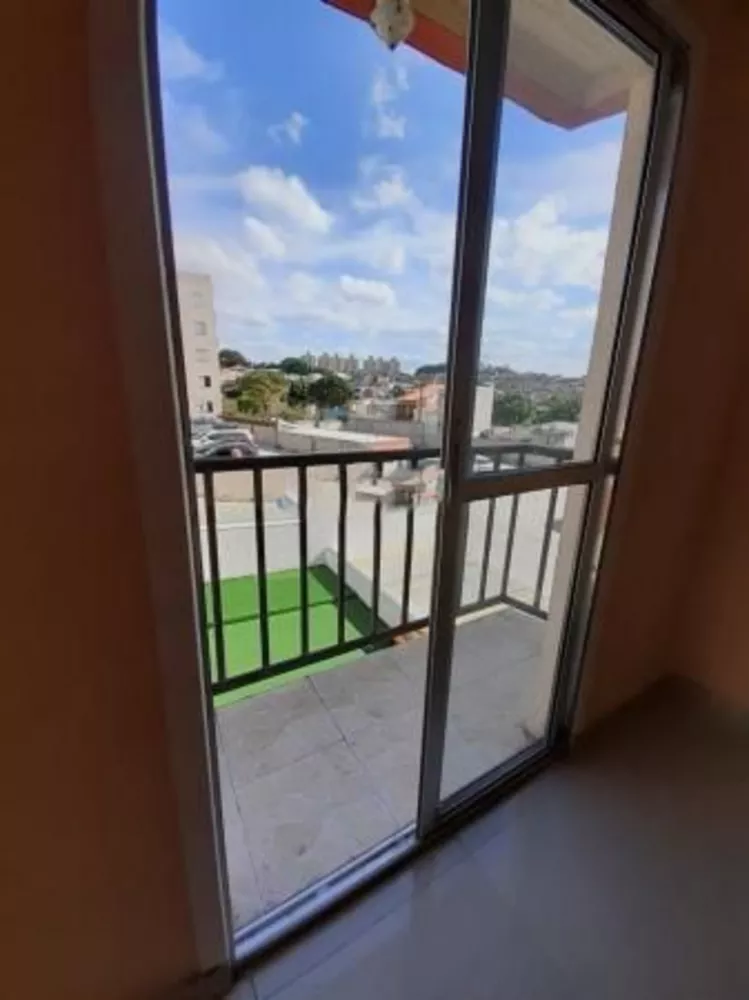 Apartamento à venda com 2 quartos, 41m² - Foto 2