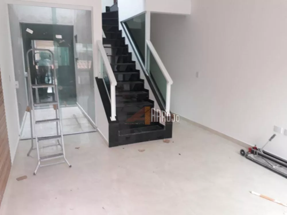 Sobrado à venda com 3 quartos, 155m² - Foto 3