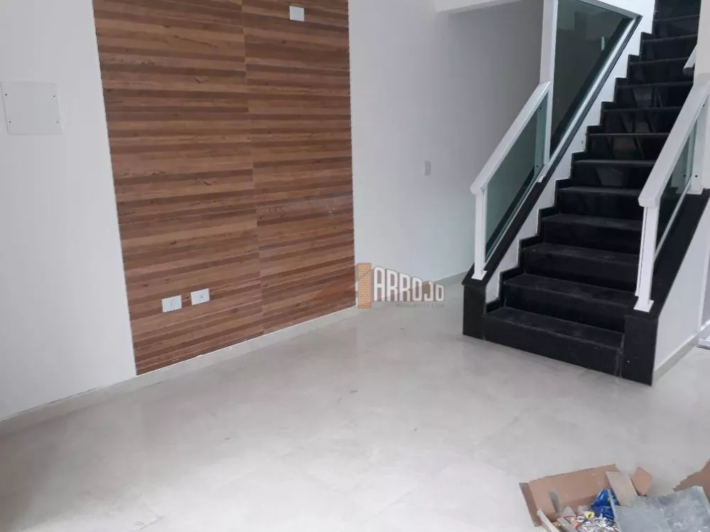 Sobrado à venda com 3 quartos, 155m² - Foto 1