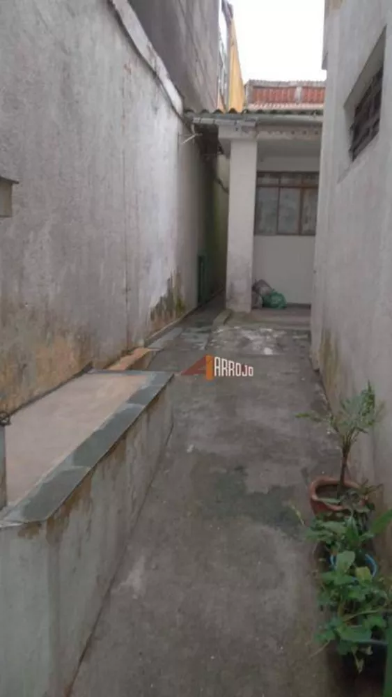 Sobrado à venda com 3 quartos, 120m² - Foto 2