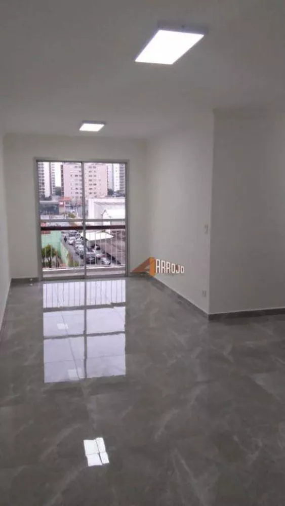 Apartamento à venda com 3 quartos, 72m² - Foto 2