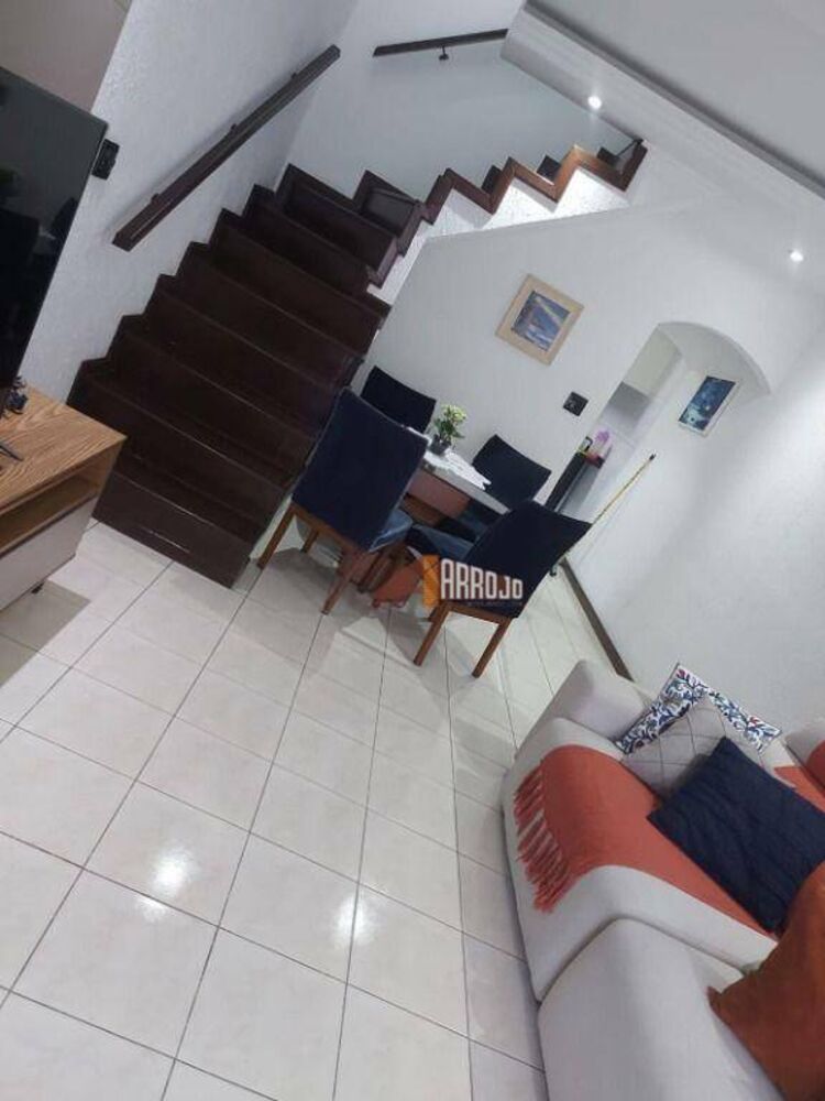 Sobrado, 3 quartos, 163 m² - Foto 1