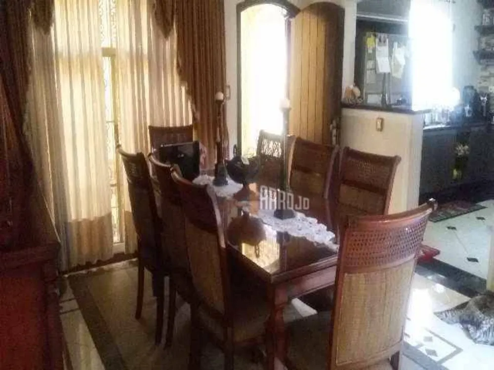 Sobrado, 3 quartos, 329 m² - Foto 4