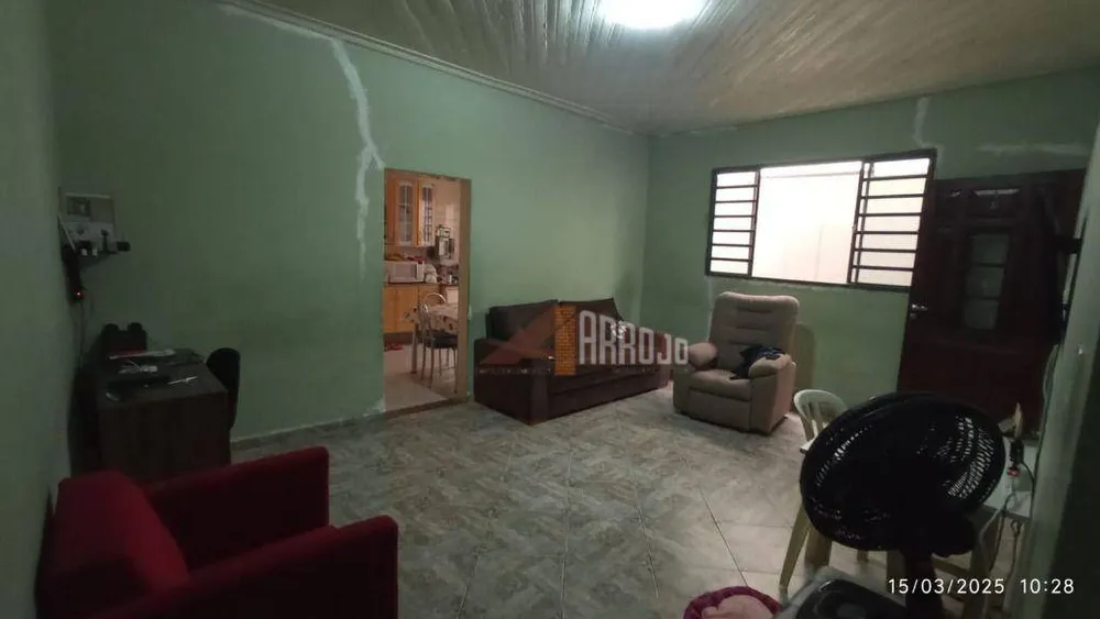 Casa, 2 quartos, 165 m² - Foto 1