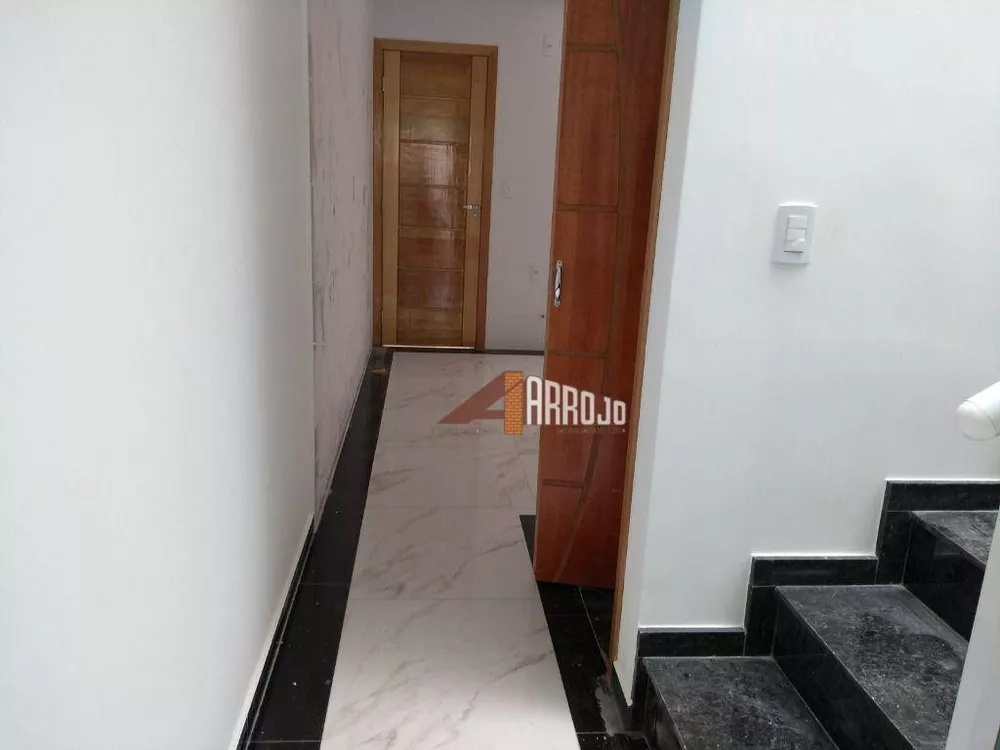 Sobrado à venda com 3 quartos, 140m² - Foto 2