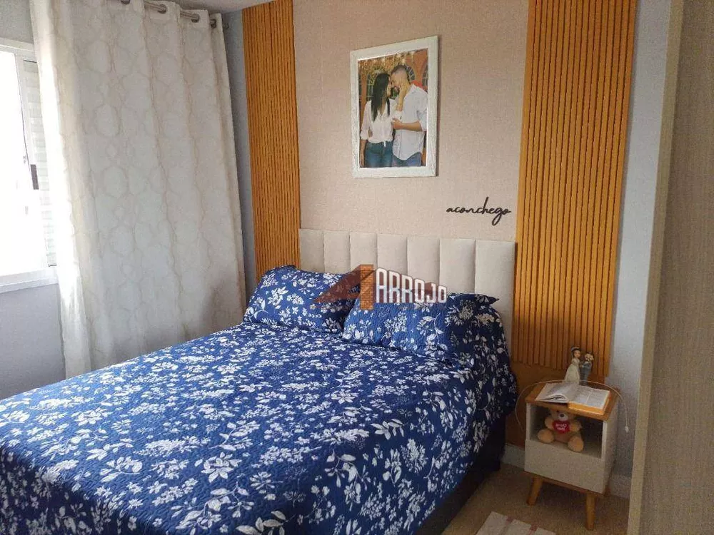 Apartamento à venda com 2 quartos, 45m² - Foto 2