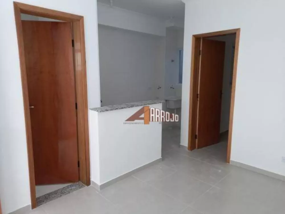 Apartamento à venda com 1 quarto, 29m² - Foto 2