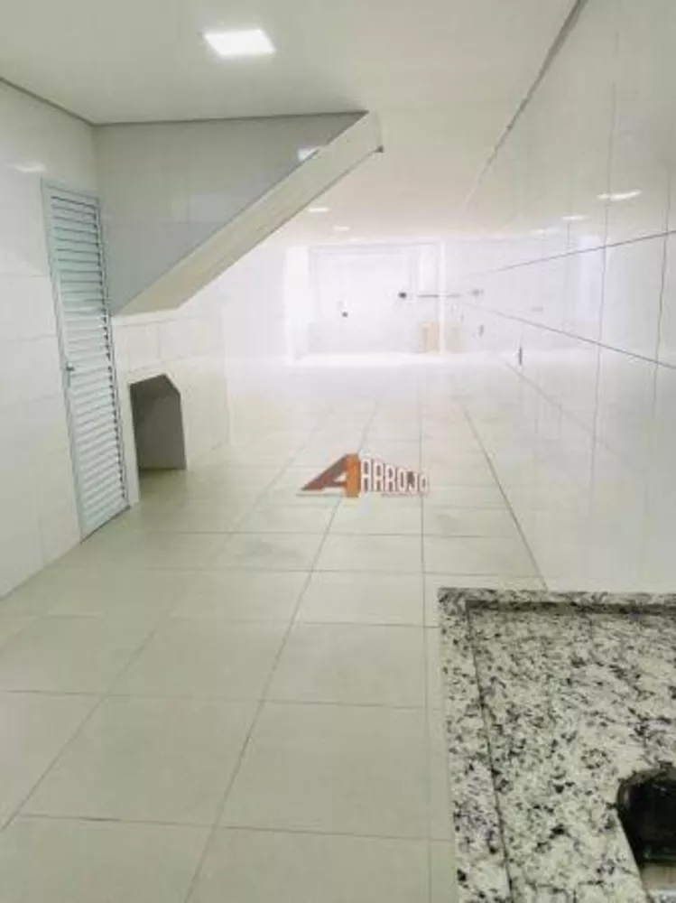 Sobrado à venda com 3 quartos, 220m² - Foto 5