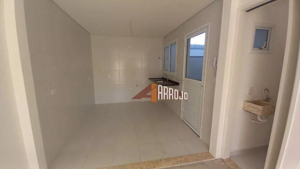 Sobrado à venda com 3 quartos, 97m² - Foto 2