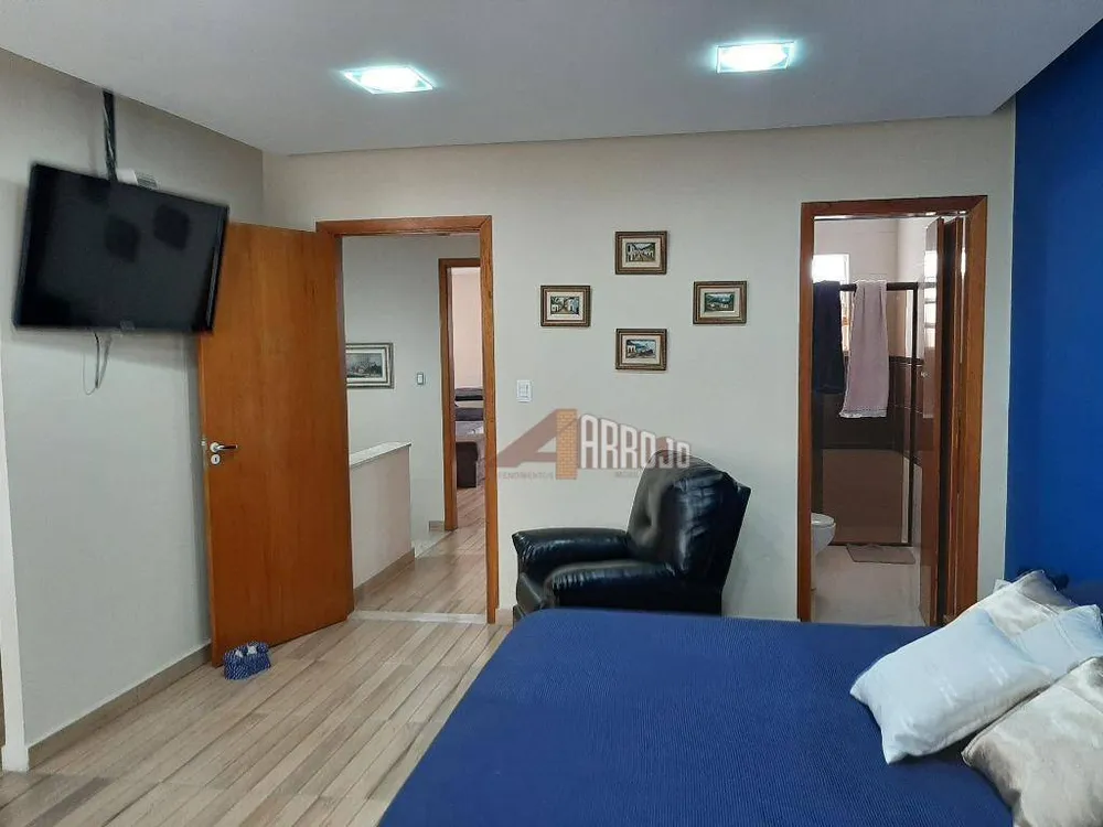 Sobrado, 3 quartos, 364 m² - Foto 1