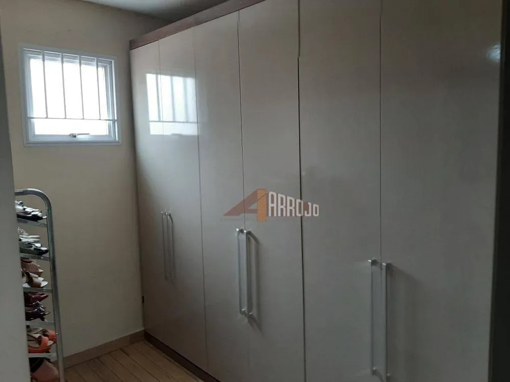 Sobrado, 3 quartos, 364 m² - Foto 2