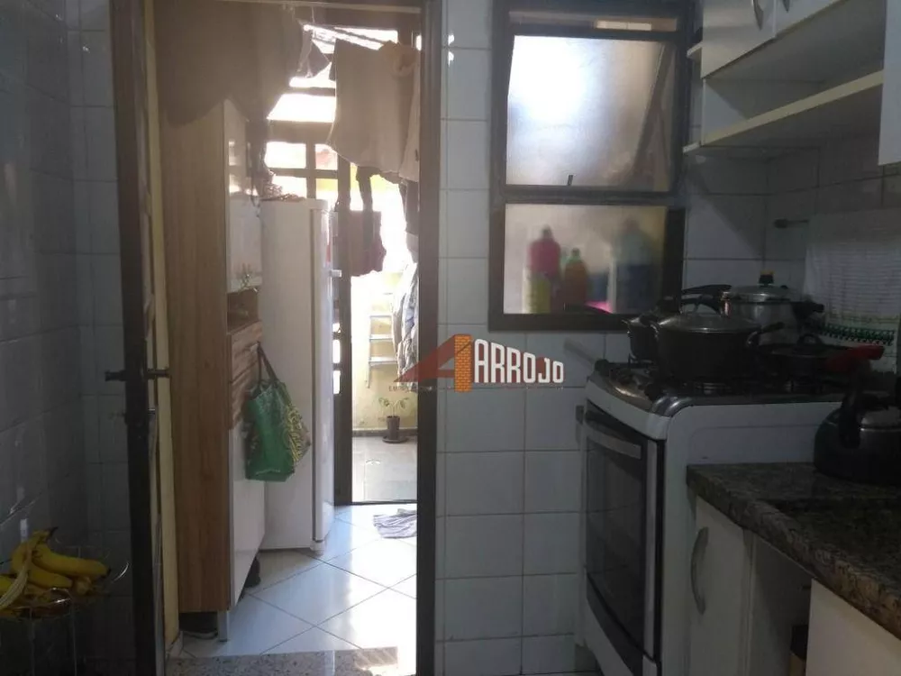 Sobrado à venda com 2 quartos, 83m² - Foto 3