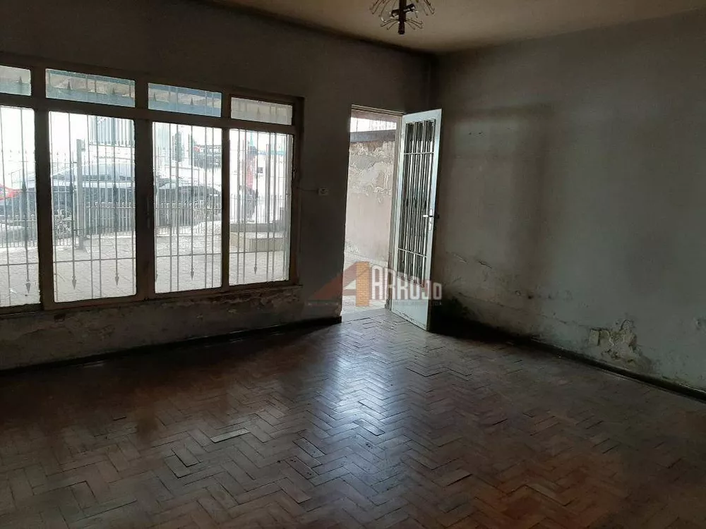 Sobrado à venda com 4 quartos, 259m² - Foto 1