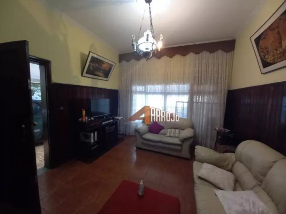 Sobrado à venda com 4 quartos, 191m² - Foto 1