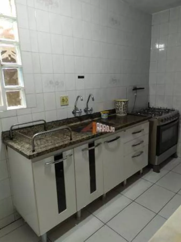 Casa, 3 quartos, 300 m² - Foto 2