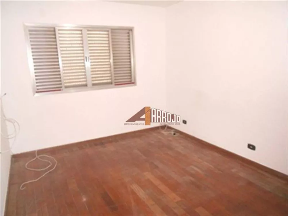 Sobrado à venda com 2 quartos, 160m² - Foto 3