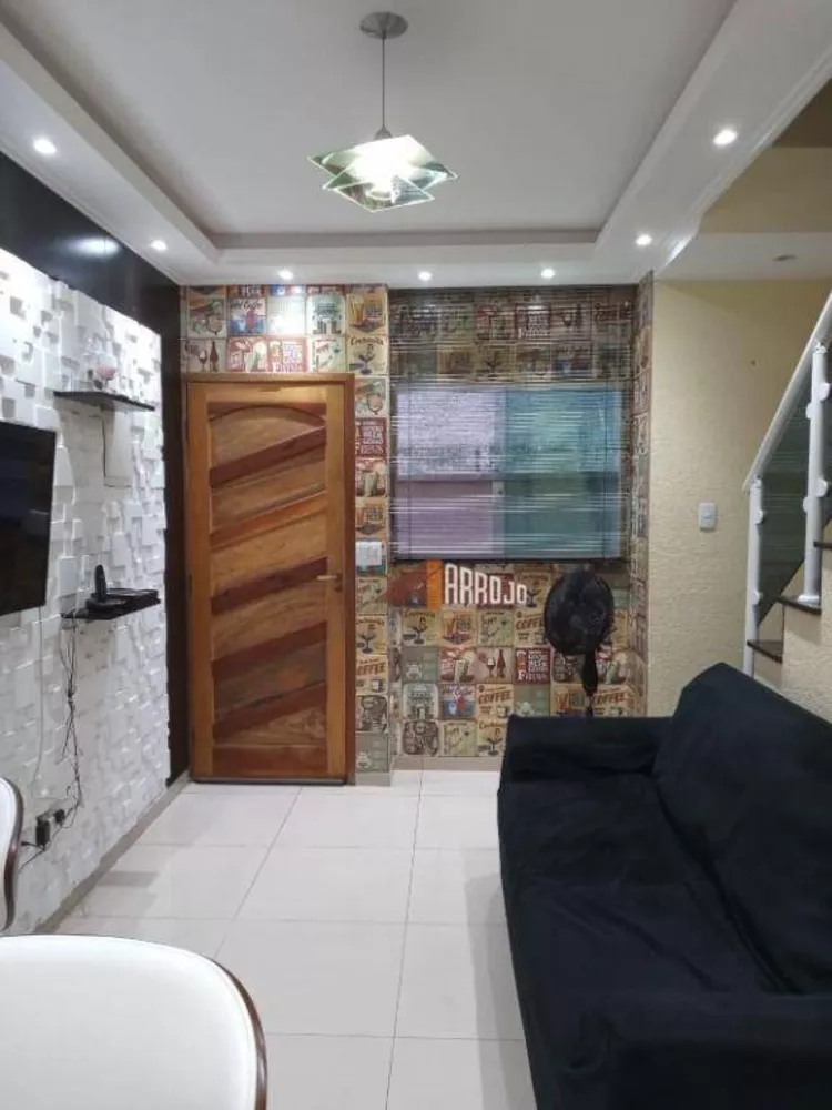 Sobrado à venda com 2 quartos, 46m² - Foto 3