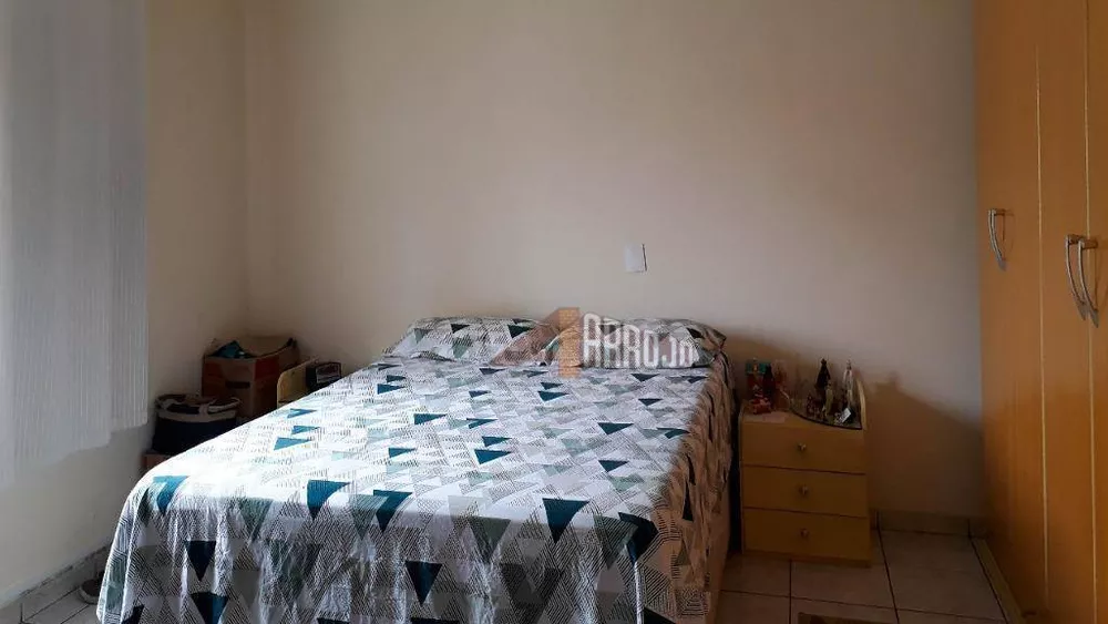 Sobrado à venda com 4 quartos, 150m² - Foto 3