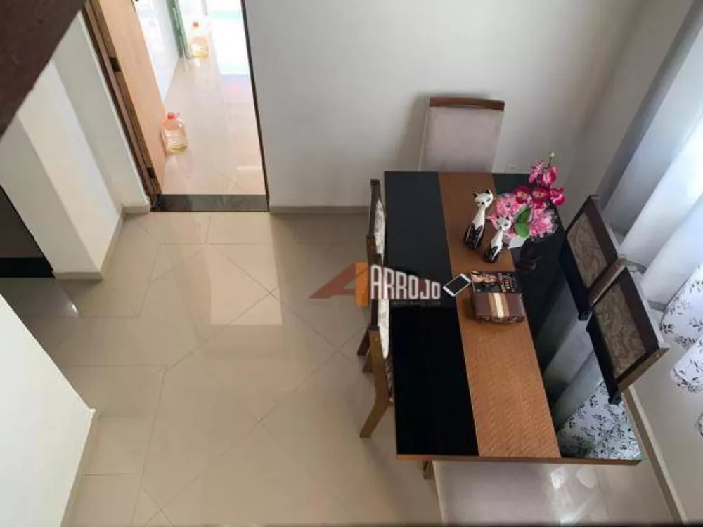 Chácara à venda com 2 quartos, 150m² - Foto 2