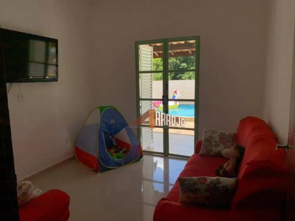 Chácara à venda com 2 quartos, 150m² - Foto 1