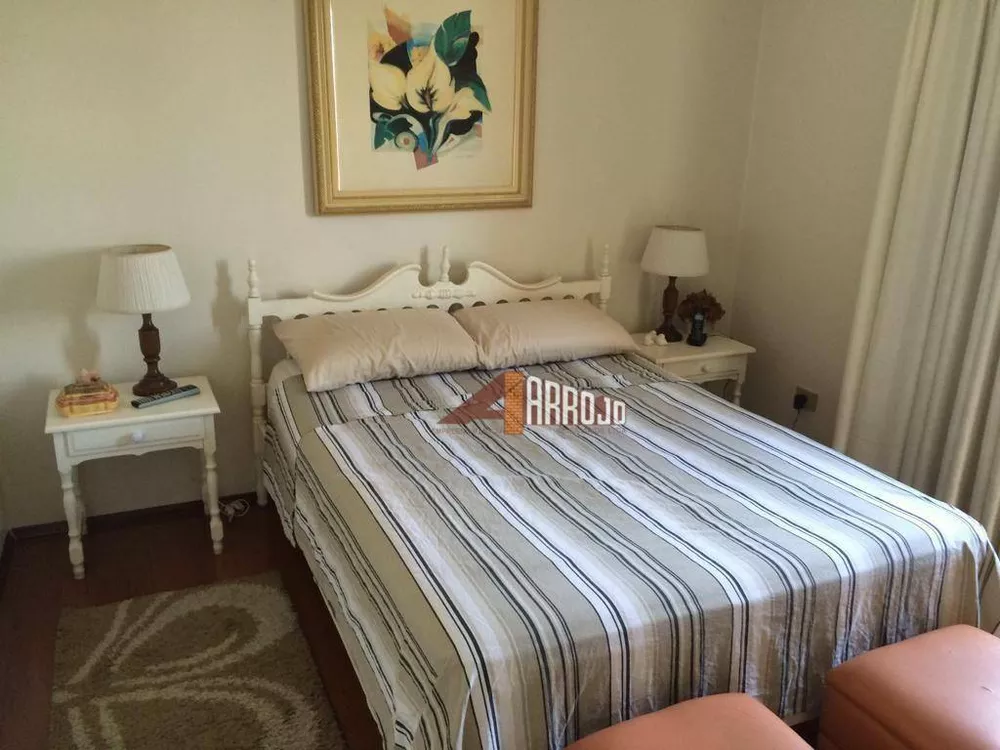 Apartamento à venda com 3 quartos, 98m² - Foto 2