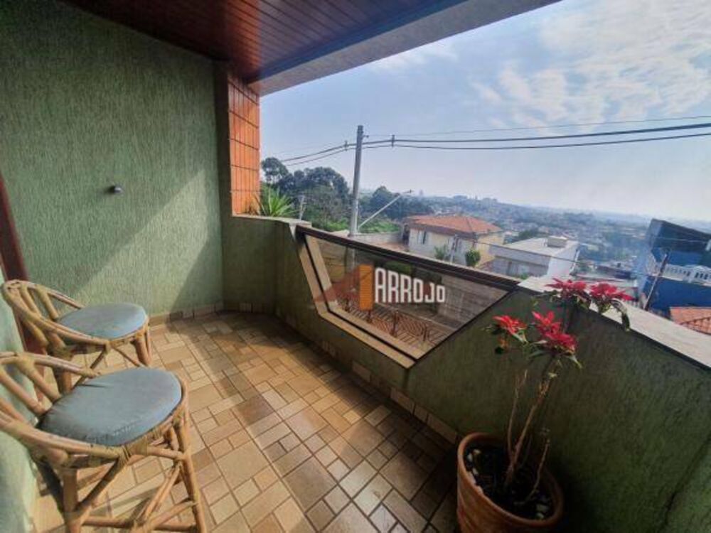 Sobrado, 5 quartos, 240 m² - Foto 4