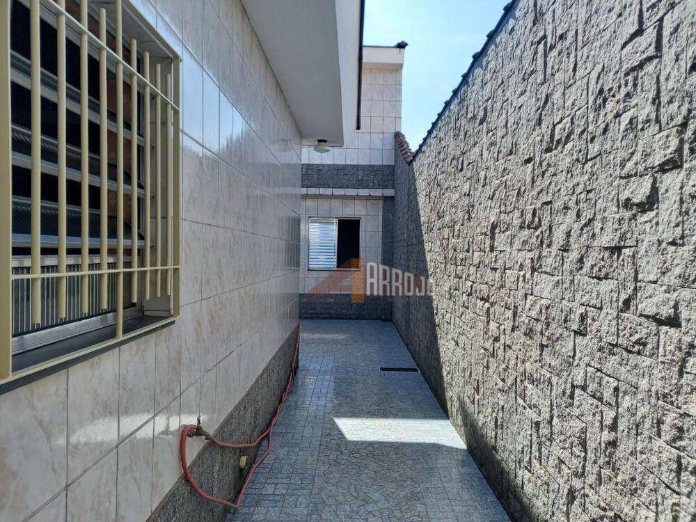 Casa, 3 quartos, 249 m² - Foto 8