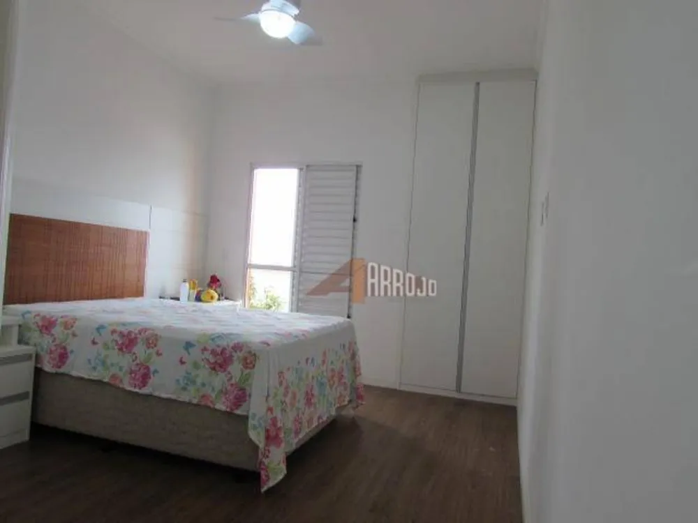 Sobrado, 3 quartos, 290 m² - Foto 1