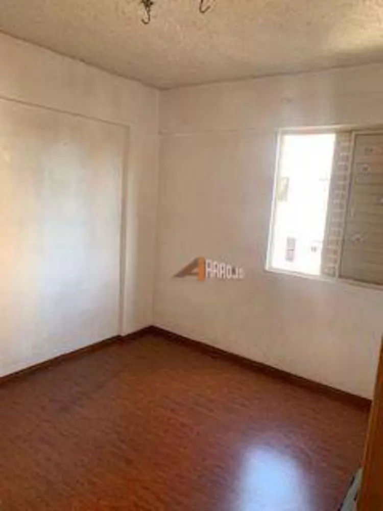 Apartamento à venda com 2 quartos, 68m² - Foto 3