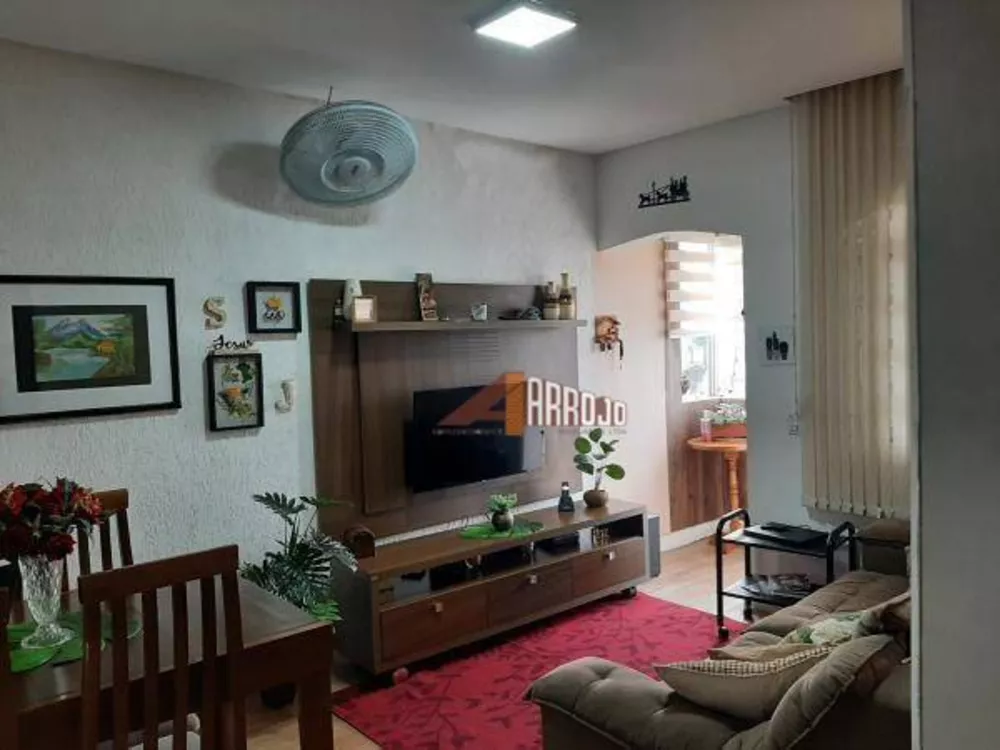 Sobrado à venda com 2 quartos, 155m² - Foto 2