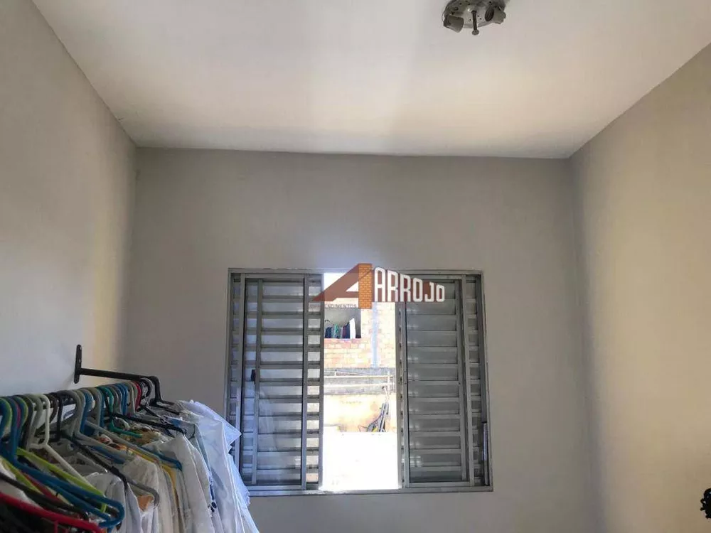 Sobrado à venda com 2 quartos, 130m² - Foto 3