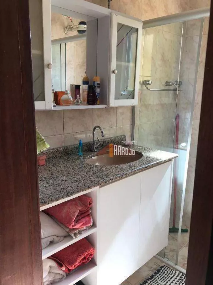 Sobrado à venda com 2 quartos, 130m² - Foto 4