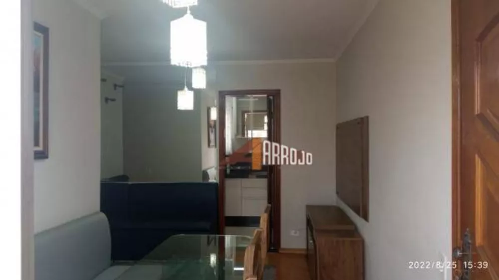 Apartamento à venda com 2 quartos, 61m² - Foto 4