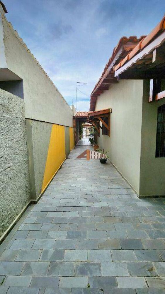 Casa, 3 quartos, 216 m² - Foto 8