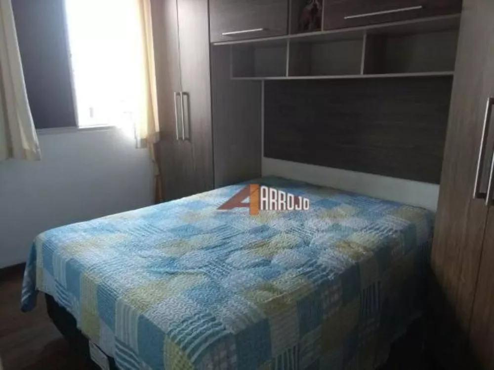 Apartamento à venda com 3 quartos, 47m² - Foto 3