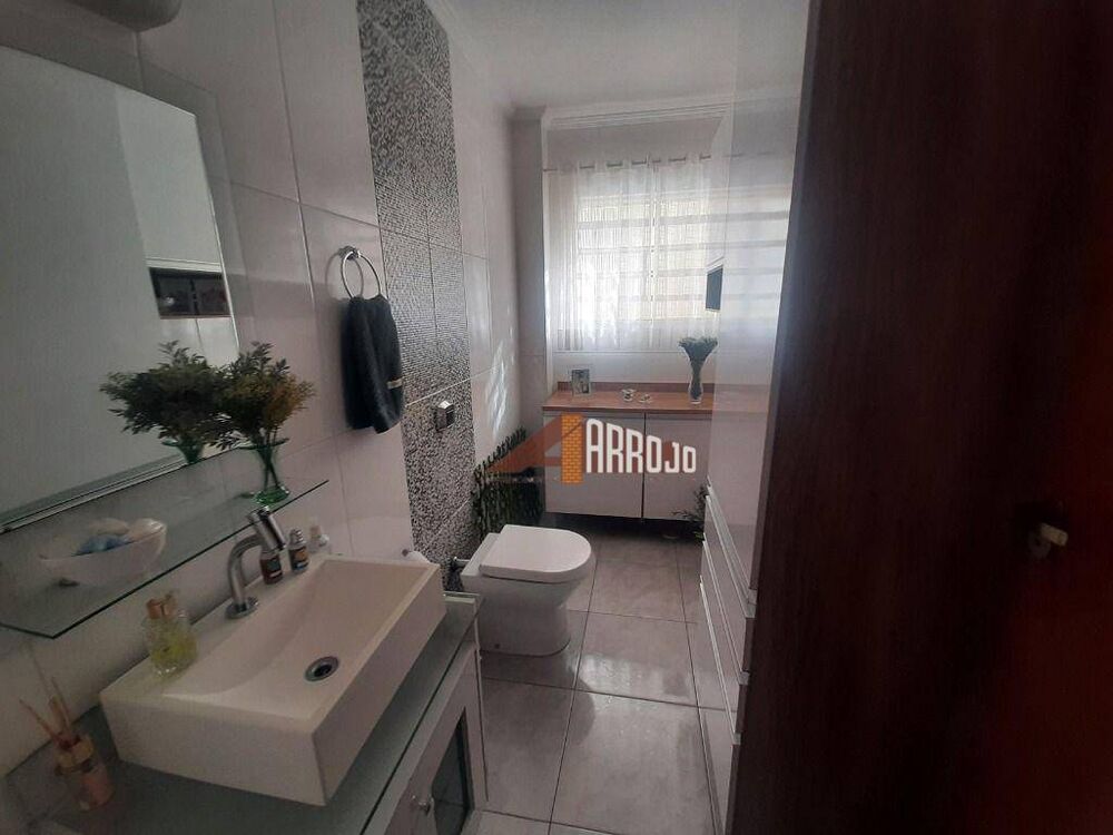 Sobrado à venda com 2 quartos, 131m² - Foto 7