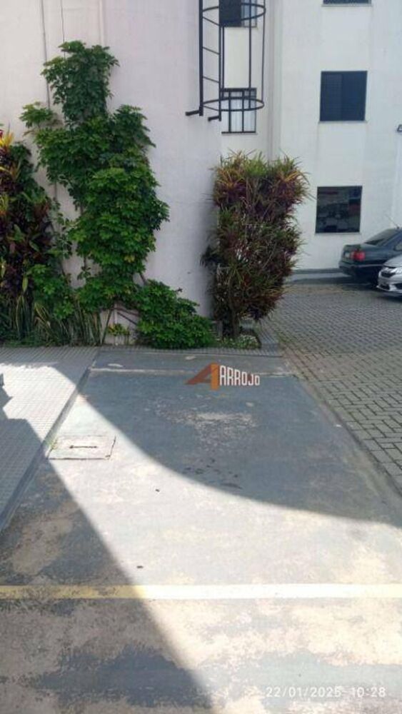 Apartamento à venda com 2 quartos, 45m² - Foto 6