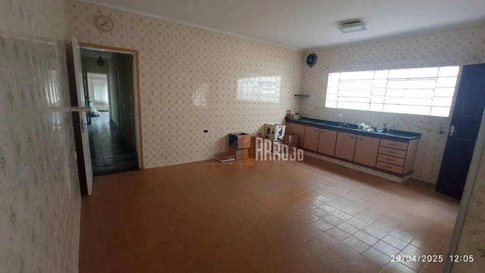 Casa, 3 quartos, 220 m² - Foto 3